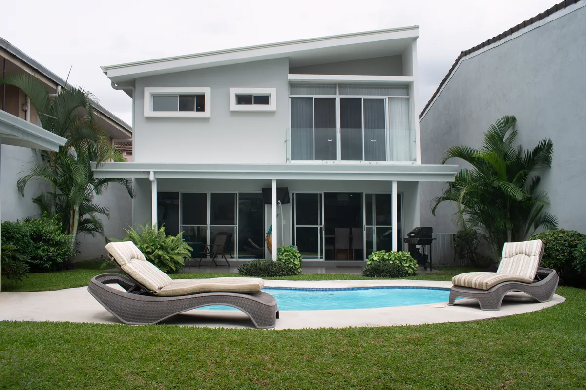 Foto de Casa Moderna - ¡Oferta Especial!